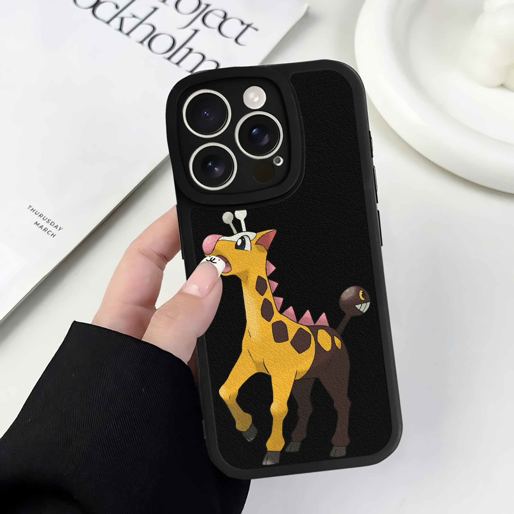 （画像用） ポケットモンスター Pokémon 【iPhone 16シリーズ対応】シリコンスマホケース（レザー調） 材質：シリコン